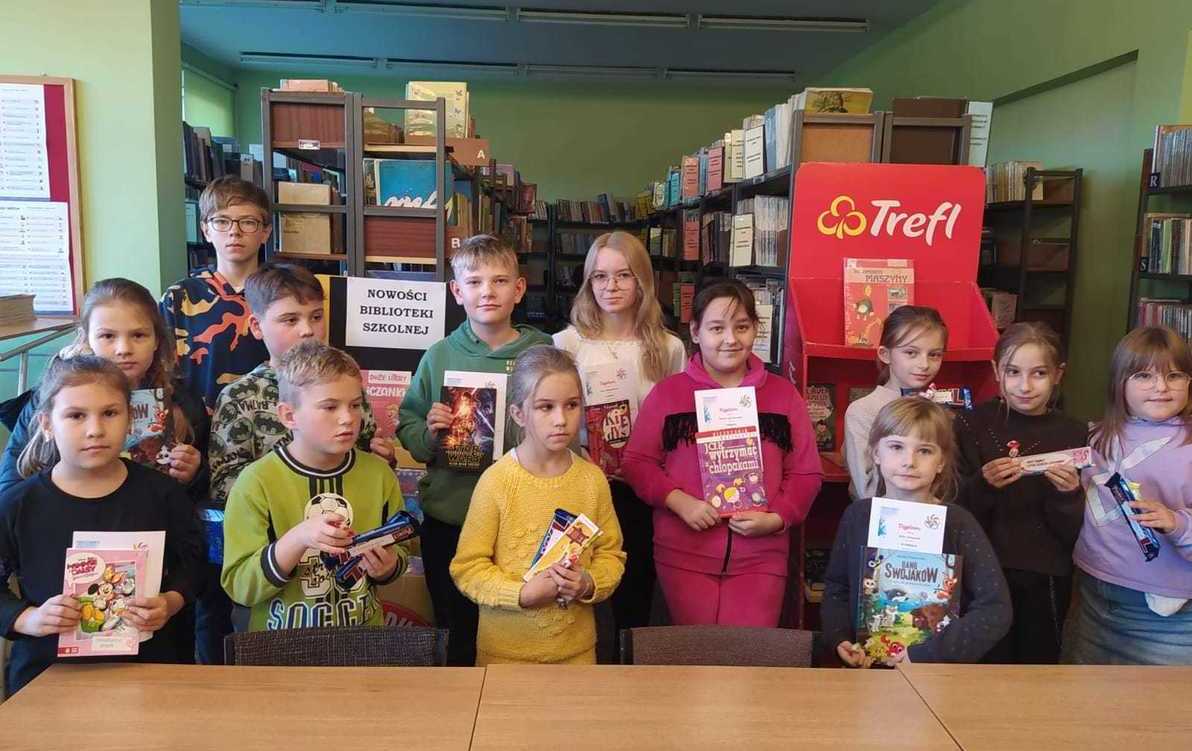 Zdjęcie do Konkurs plastyczny &bdquo;Świat potrzebuje pokoju&rdquo;