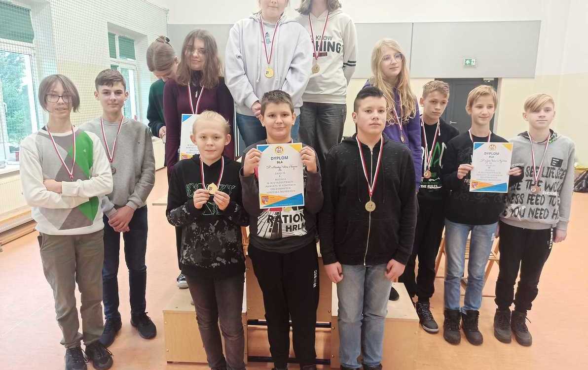 Zdjęcie do Drużynowi Wicemistrzowie Powiatu w Szachach