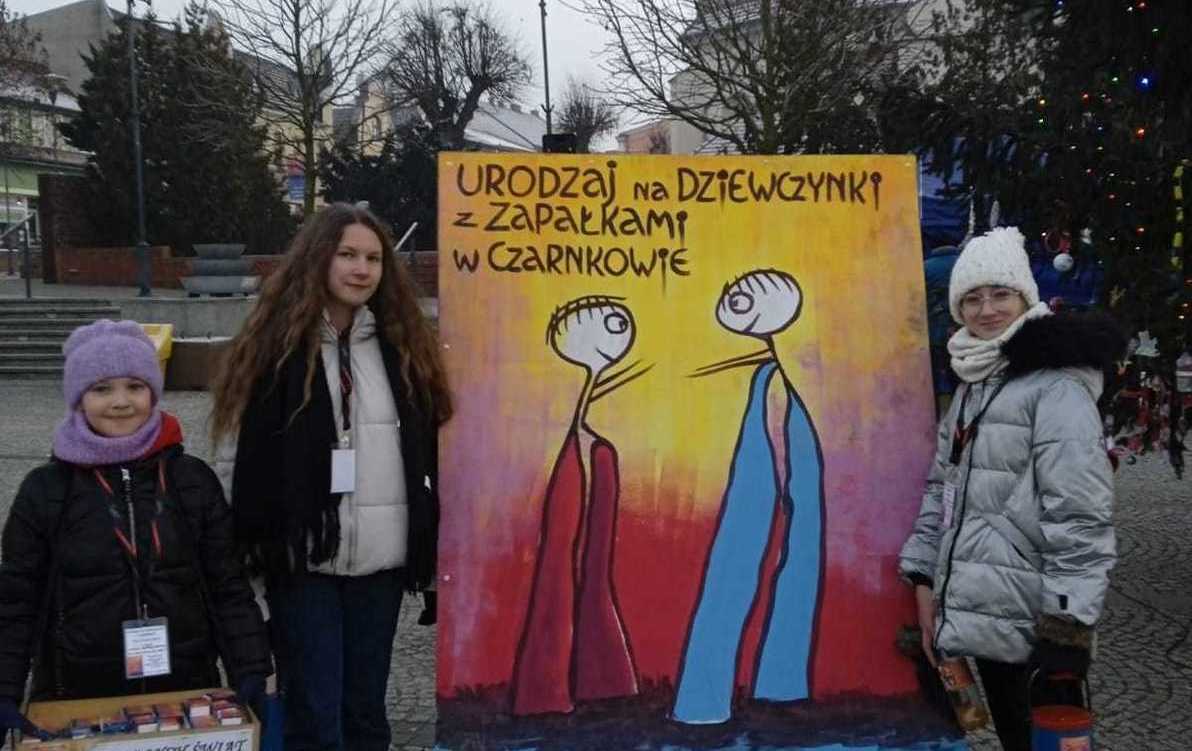 Zdjęcie do "Urodzaj na dziewczynki z zapałkami"