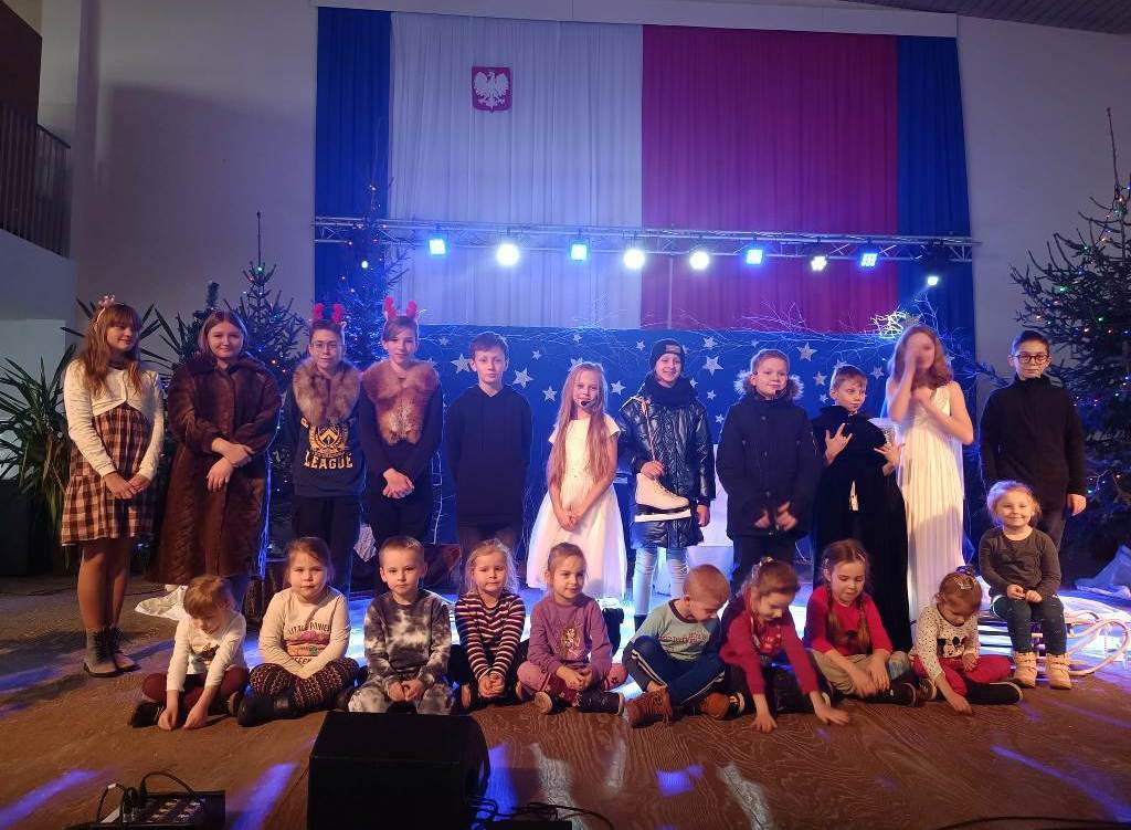 Zdjęcie do ŚWIĄTECZNY PRZEGLĄD TW&Oacute;RCZOŚCI MŁODYCH ARTYST&Oacute;W