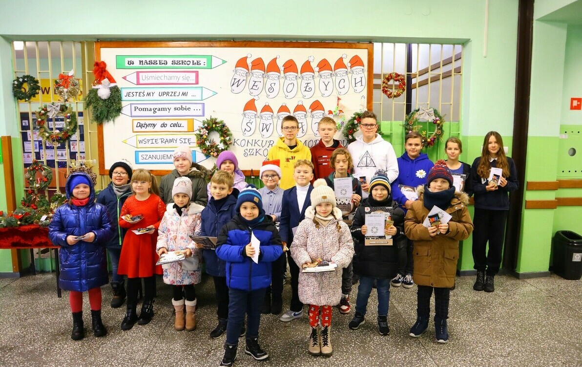 Zdjęcie do Konkurs  &bdquo;Świąteczny wieniec na drzwi&rdquo;
