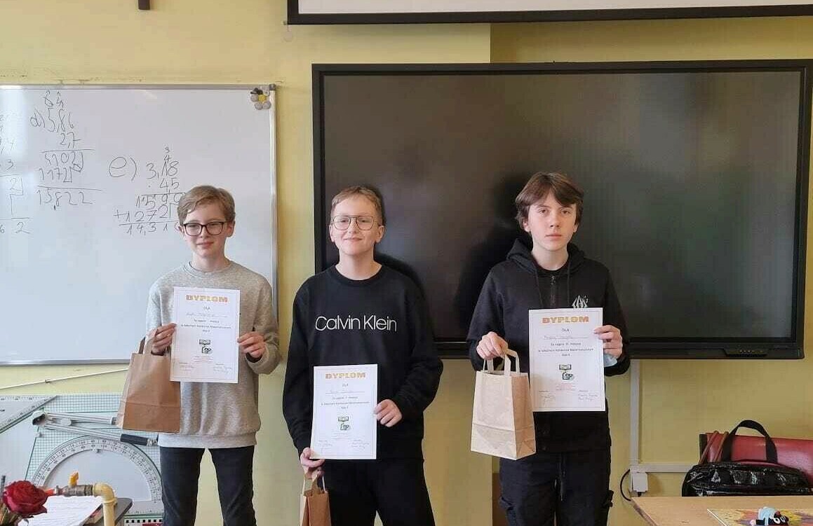 Zdjęcie do SZKOLNY KONKURS MATEMATYCZNY KLAS 6 &nbsp; &nbsp; &nbsp; &nbsp;