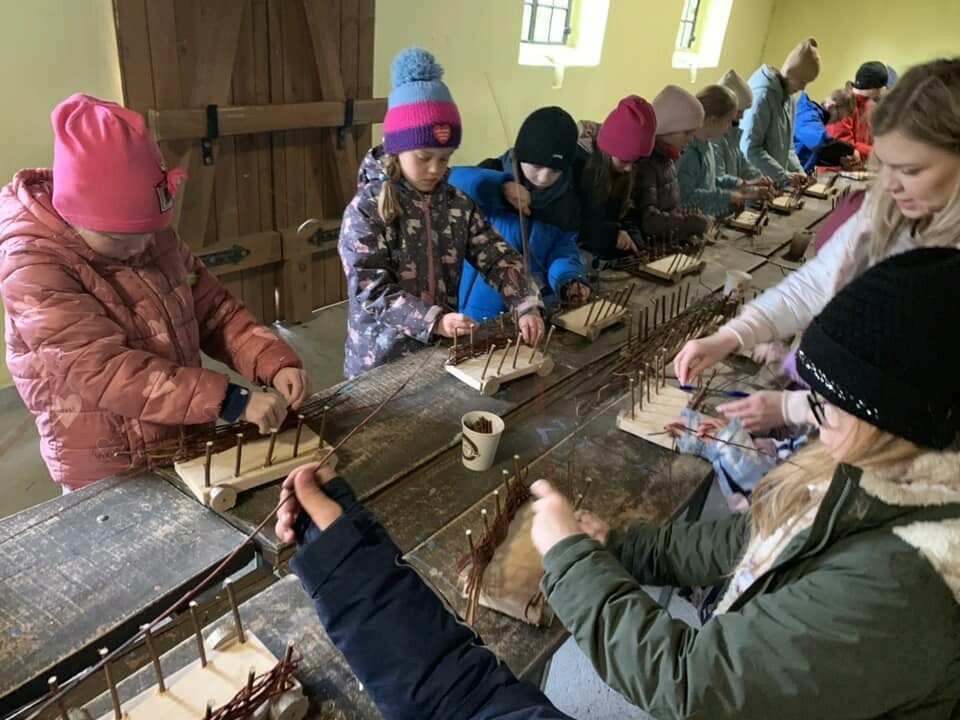 Zdjęcie do Wycieczka do Centrum Edukacji Regionalnej i Przyrodniczej w Mniszkach