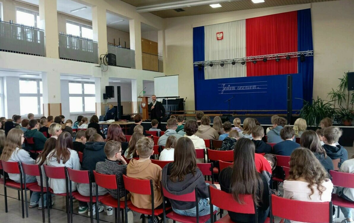 Zdjęcie do Spotkanie profilaktyczne dotyczące przemocy r&oacute;wieśniczej oraz umieszczania treści w Internecie &nbsp; &nbsp;