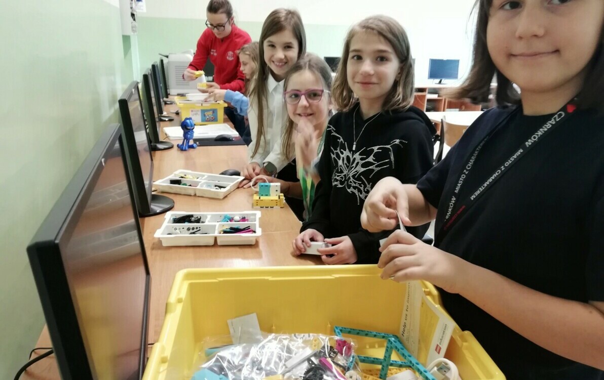 Zdjęcie do K&oacute;łko Komputerowe &ndash; Odkrywamy Świat Technologii