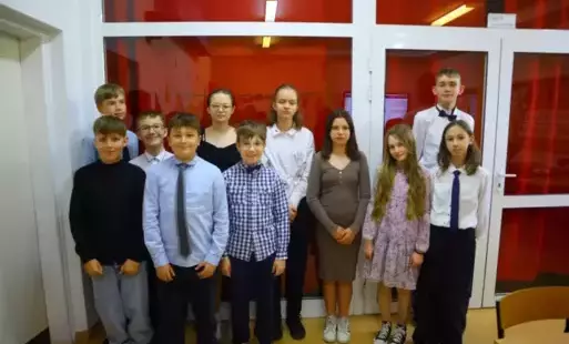 Zdjęcie do DZIEŃ SUKIENKI I GARNITURU &nbsp;