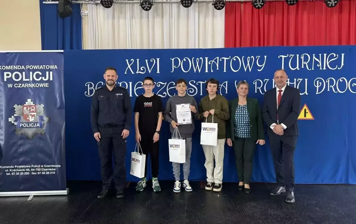 Zdjęcie do POWIATOWY TURNIEJ BEZPIECZEŃSTWA W RUCHU DROGOWYM