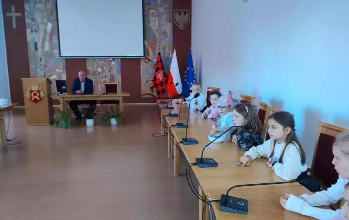 Zdjęcie do Wizyta w Urzędzie Miasta Czarnk&oacute;w.