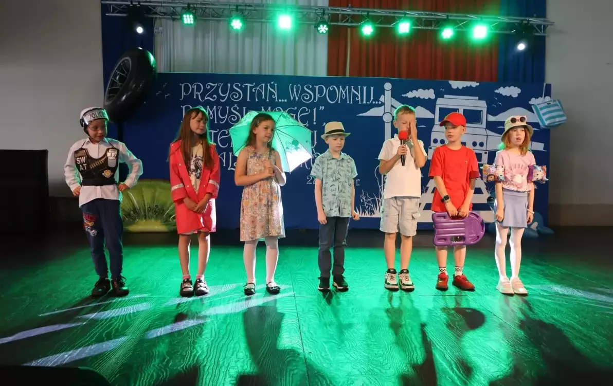 Zdjęcie do Zakończenie roku szkolnego 2024/2025 - apel
