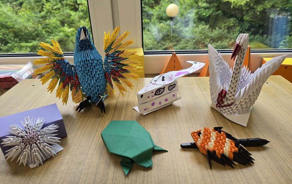 Zdjęcie do "Papierowy świat origami"
